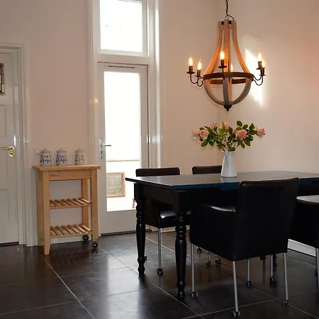City House B&B *